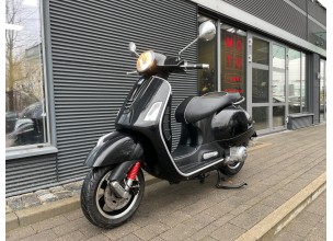 Piaggio Vespa GTS 300