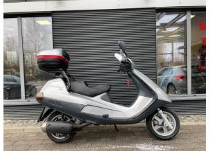 Piaggio Hexagon 125