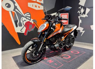 KTM Duke 125 ABS