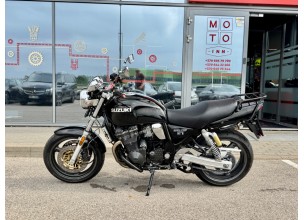 Suzuki GSX750 Inazuma