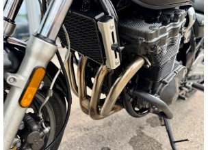 Suzuki GSX750 Inazuma