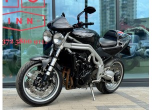 Triumph Speed Triple 955