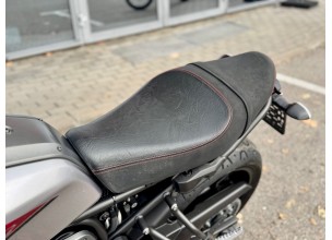 Yamaha XSR700