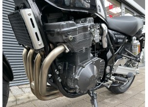 Suzuki GSX750 Inazuma