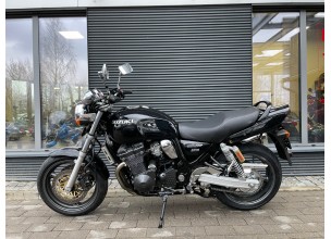 Suzuki GSX750 Inazuma