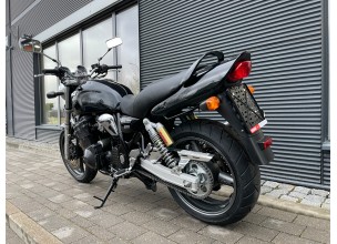 Suzuki GSX750 Inazuma