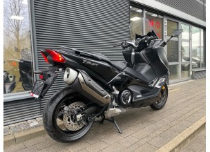 ﻿﻿Yamaha TMAX 530