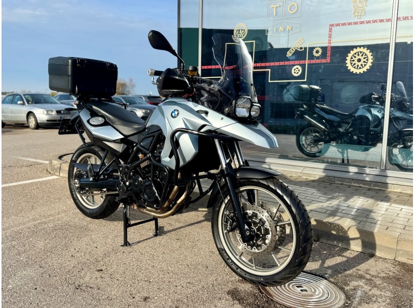 BMW F700GS