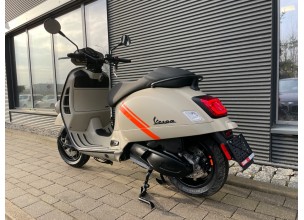 Piaggio Vespa GTV300