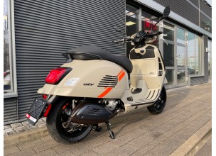 Piaggio Vespa GTV300