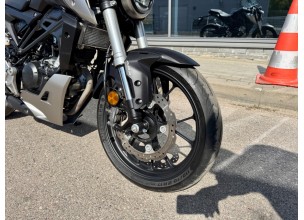 Honda CB125R ABS