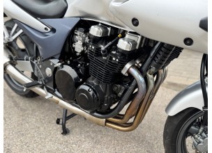 Kawasaki ZR-7S