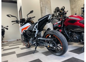 KTM Duke 390