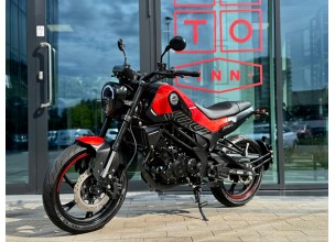 Benelli Leoncino 125