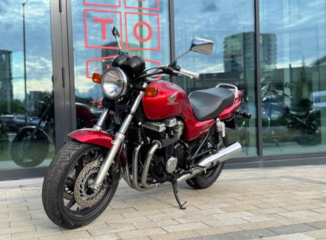 Honda CB750 Seven Fifty