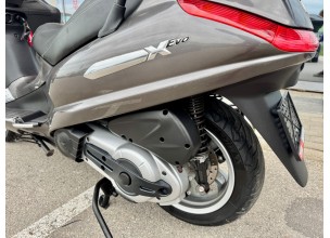 Piaggio X Evo 400