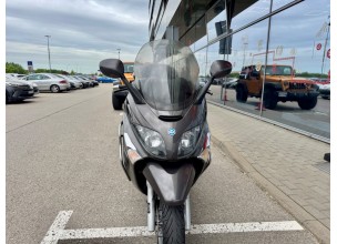 Piaggio X Evo 400