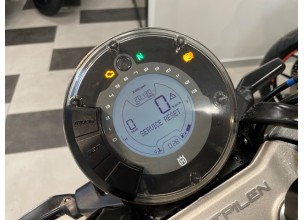 Husqvarna Svartpilen 125
