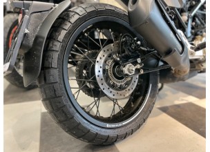 Husqvarna Svartpilen 125