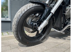 Suzuki Intruder 800