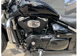 Suzuki Intruder 800