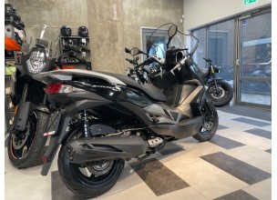 Kawasaki J300 Abs