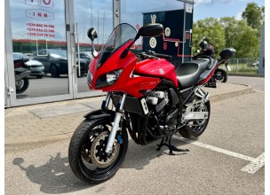 Yamaha Fazer 600