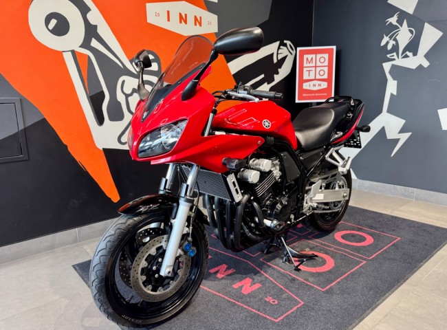Yamaha Fazer 600
