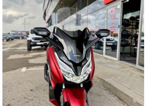 Honda Forza 125