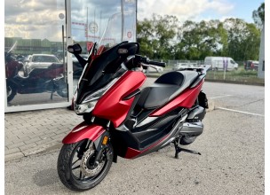 Honda Forza 125