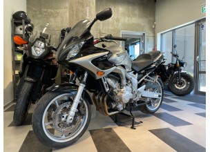 Yamaha FZ6