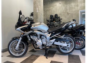 Yamaha FZ6