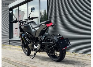 Husqvarna Svartpilen 125