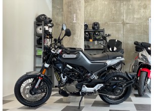 Husqvarna Svartpilen 125