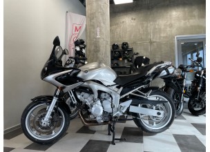 Yamaha FZ6