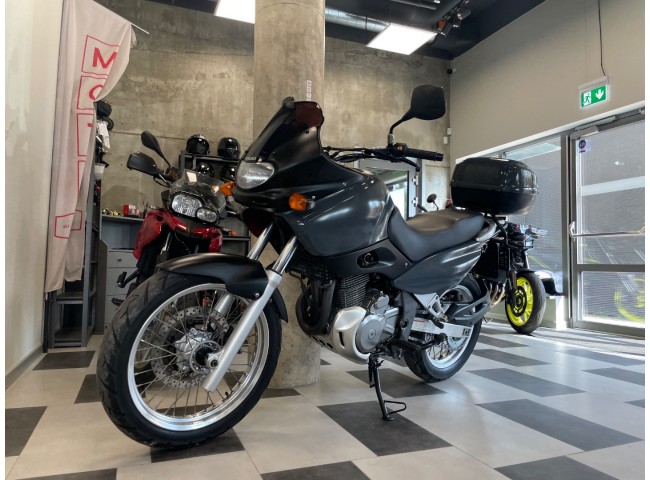 Suzuki Xf650 Freewind