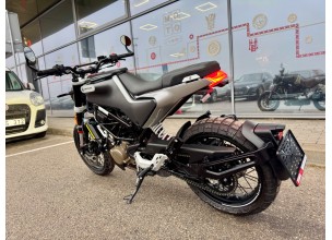 Husqvarna Svartpilen 125