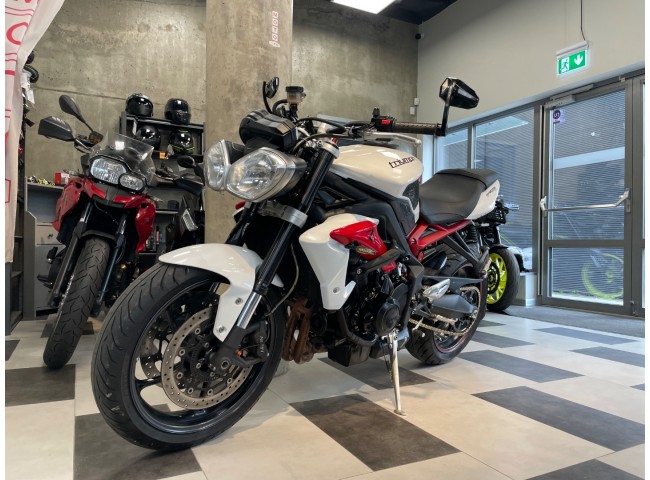 Triumph Street Triple R 675