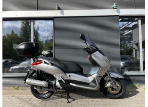 Yamaha Xmax 125