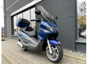 Piaggio X9 500