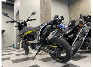 Husqvarna Supermoto 701 A2