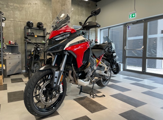 Ducati Multistrada V4S