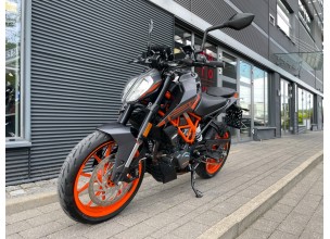KTM Duke 125 ABS