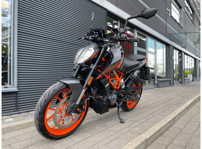 KTM Duke 125 ABS