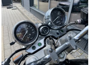 Suzuki GSX750 Inazuma