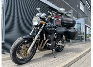 Suzuki GSX750 Inazuma