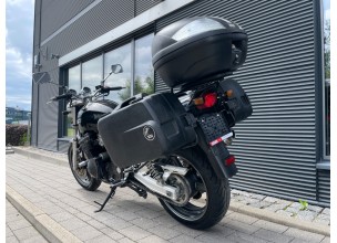 Suzuki GSX750 Inazuma
