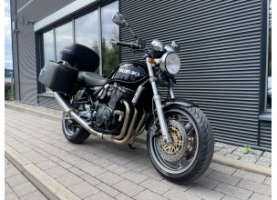 Suzuki GSX750 Inazuma