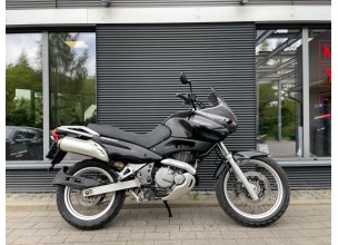 Suzuki XF650 Freewind