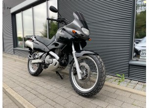 Suzuki XF650 Freewind